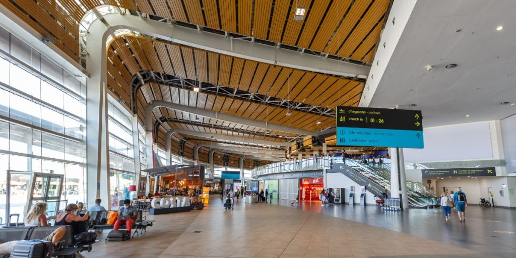 Bizart syn i lufthavnen på populær feriedestination: Stikpille til turisterne