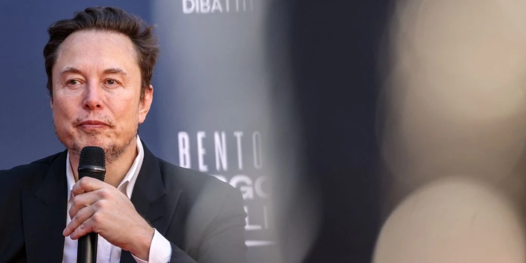 Elon Musk er rasende: Sagsøger dansk energigigant