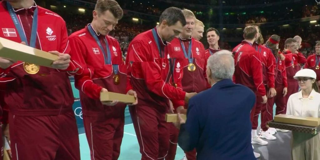Har du også undret dig? Det var der i den gyldne boks, som atleterne modtog
