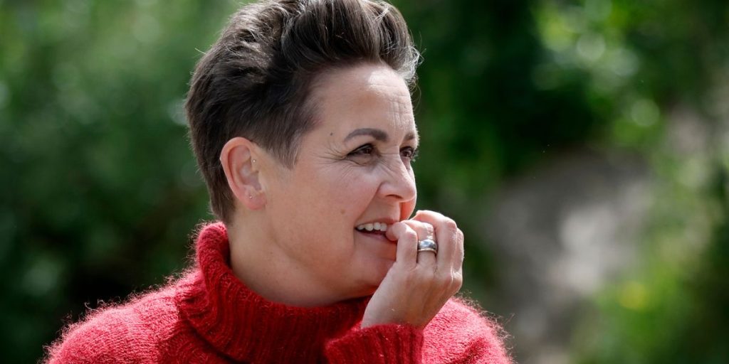 Pia Olsen Dyhr om svær barndom: “Det er ikke en god idé at efterlade et barn hos en alkoholiker”