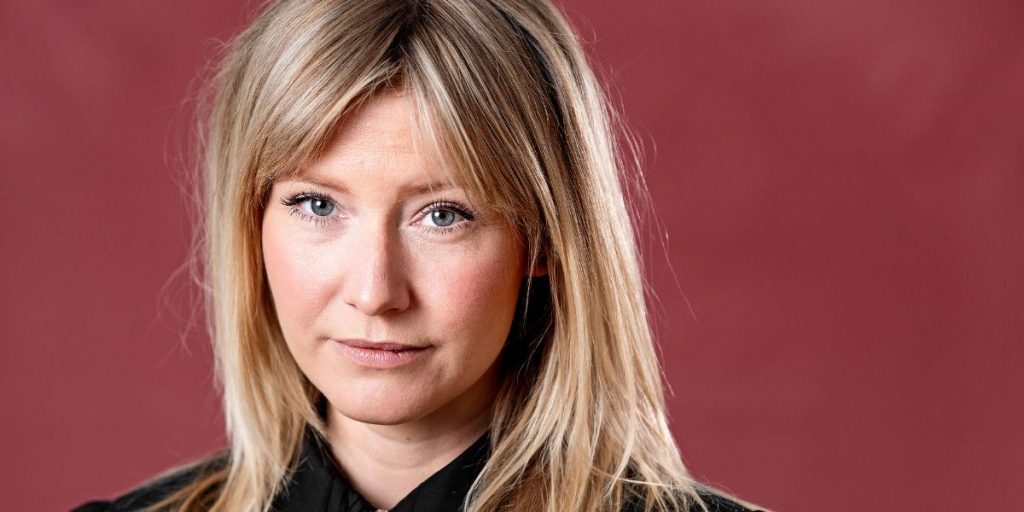 Tårerne løber ned ad Carla Mickelborgs kinder: “Nu sker det”