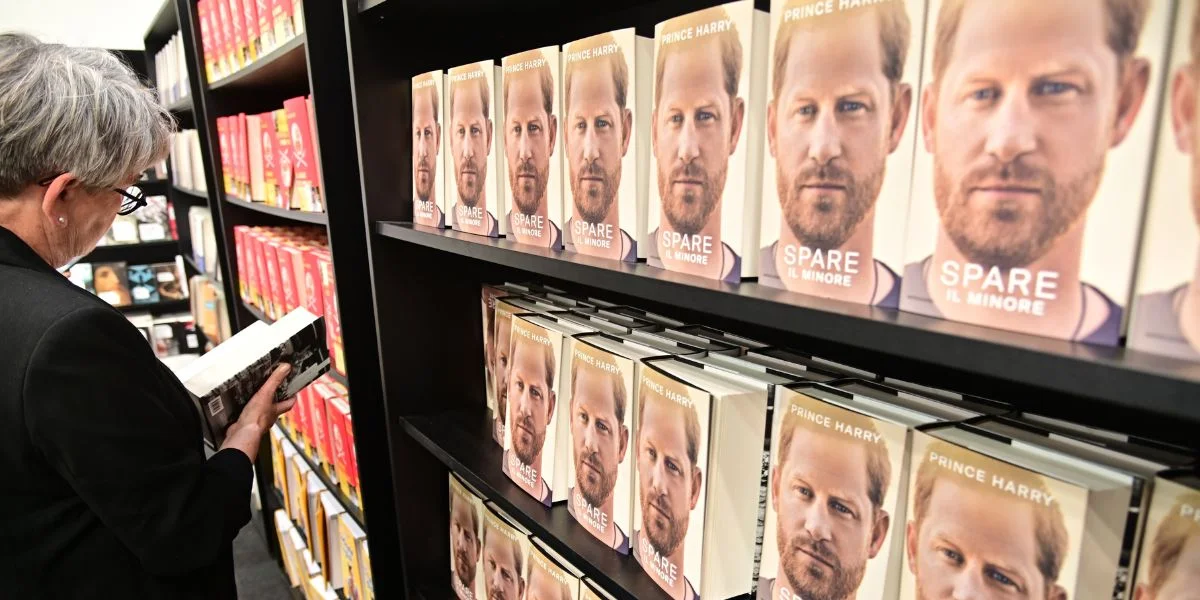 Harry har ‘tjent kassen’ på sine mange afsløringer: Se den vilde fortjeneste på ‘spare’
