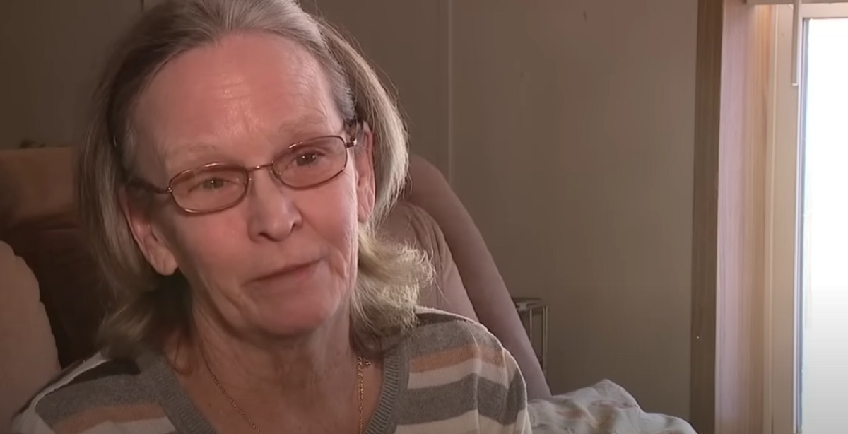 Kvinde fandt 105.000 kroner på jorden – og så tog hun en beslutning, der ændrede hendes liv