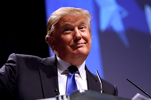 Trumps telefon afslører alt: Baggrundsbillede styrker teori om præsidenten