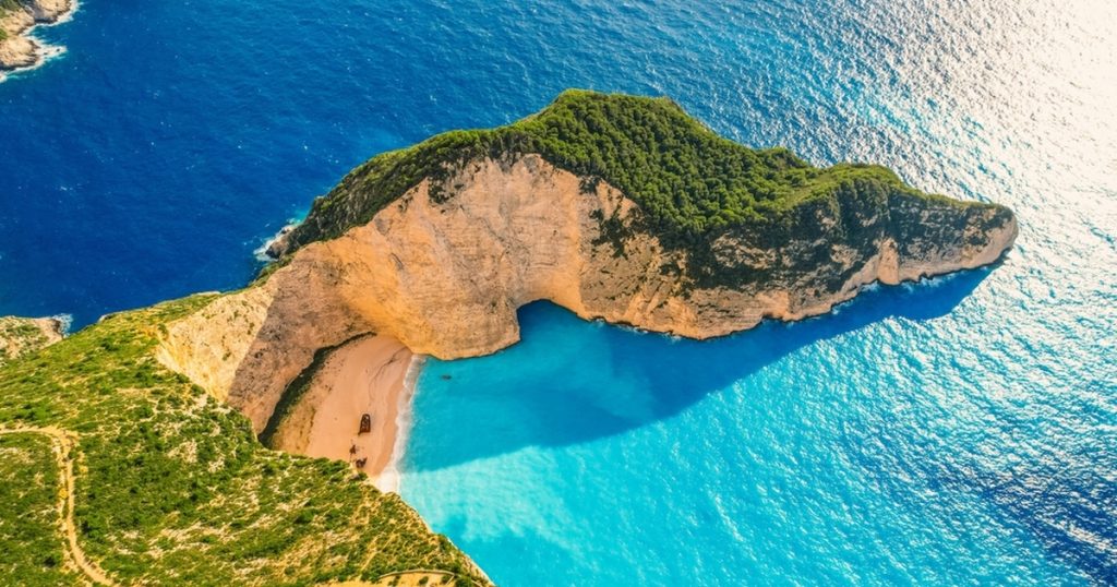 Panik i dansk ferieparadis: Turister aflyser deres ferier på stribe