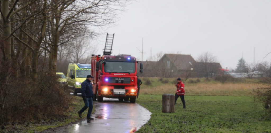 Mand reddet op af frossen sø: Desværre stod et andet liv ikke til at redde