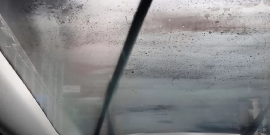Tag dette husmiddel med i bilen: Det kan løse træls sommerfrustration