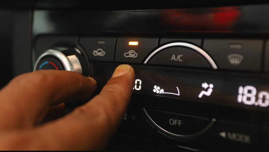 Få bilister kender den: Denne knap gør det lettere at køre i sneen