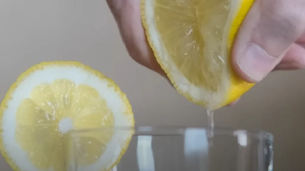 Drik et glas citronvand hver morgen: Dette vil ske med din krop