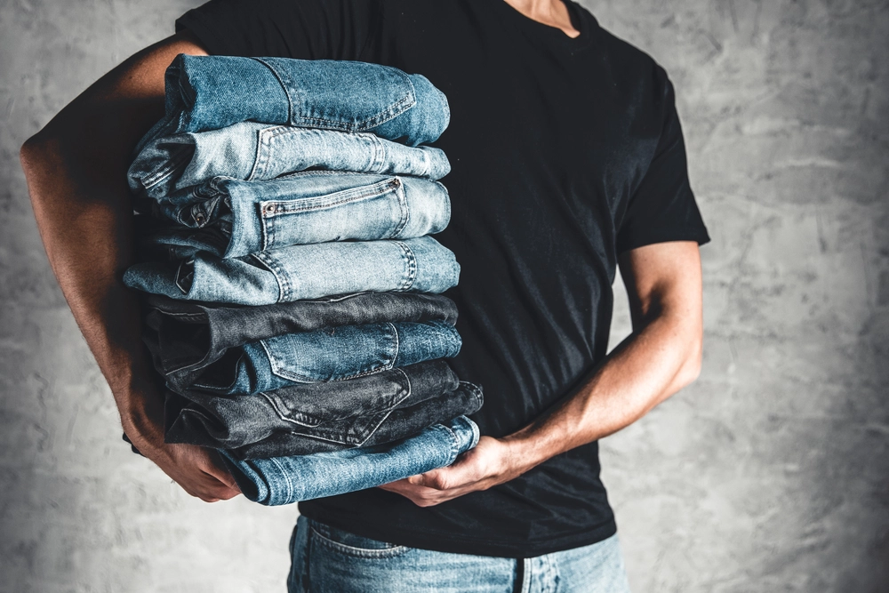Køber du også alt for meget tøj, så er her 3 gode tips du kan overveje