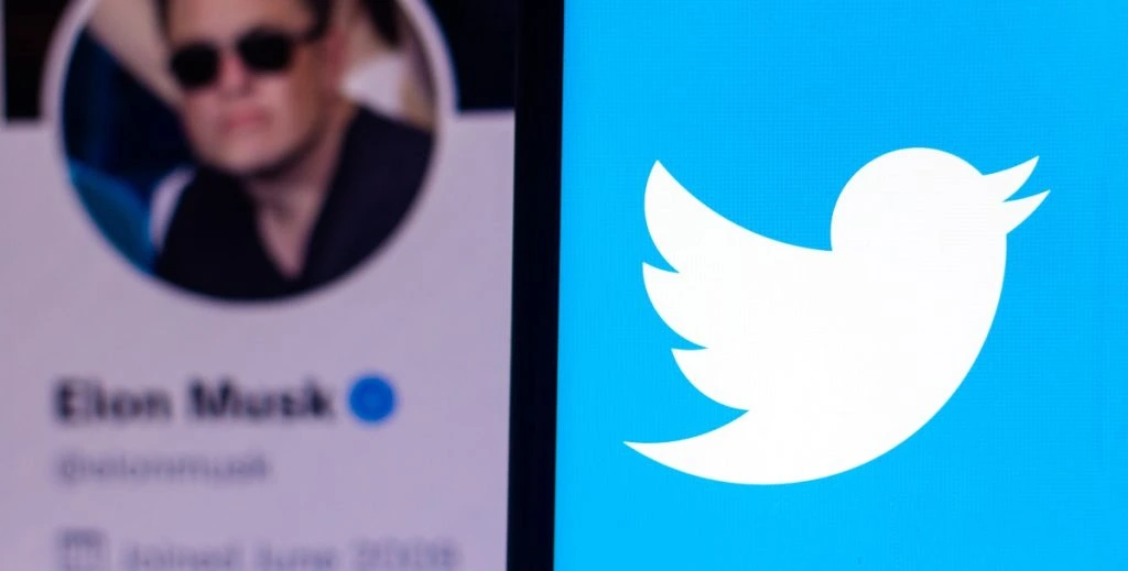 Største aftale i mindst to årtier: Elon Musk køber Twitter