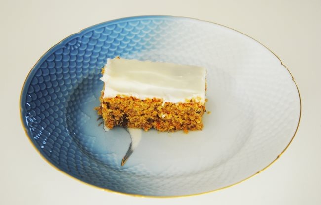 Sådan laver du den vildeste gulerodskage med espresso