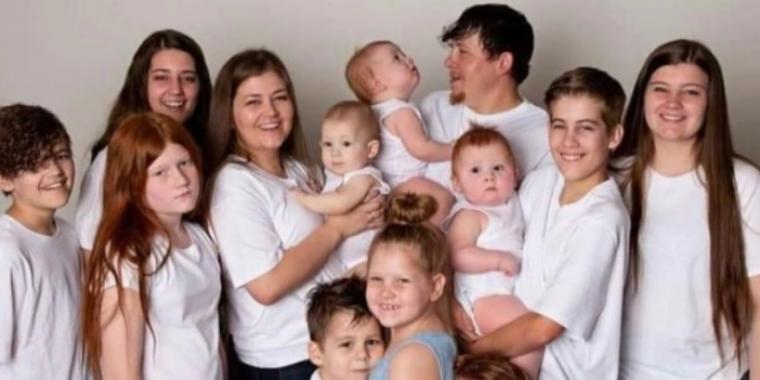 31-årig er mor til 12 børn: Du gætter aldrig hvor mange bleer de bruger om ugen