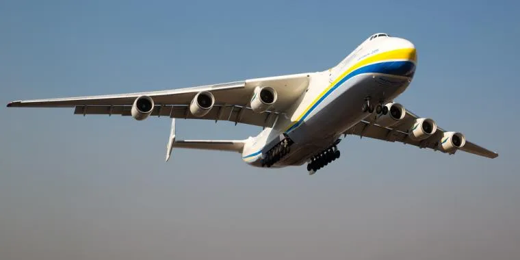 Fly vendte om: Passagerer modtog uhyggelige billeder på deres telefoner