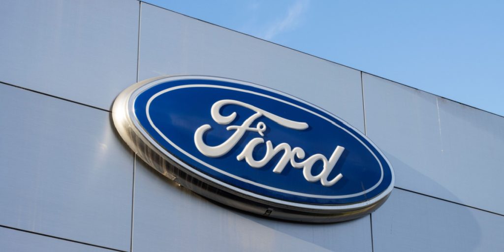 Ford deler trist meddelelse