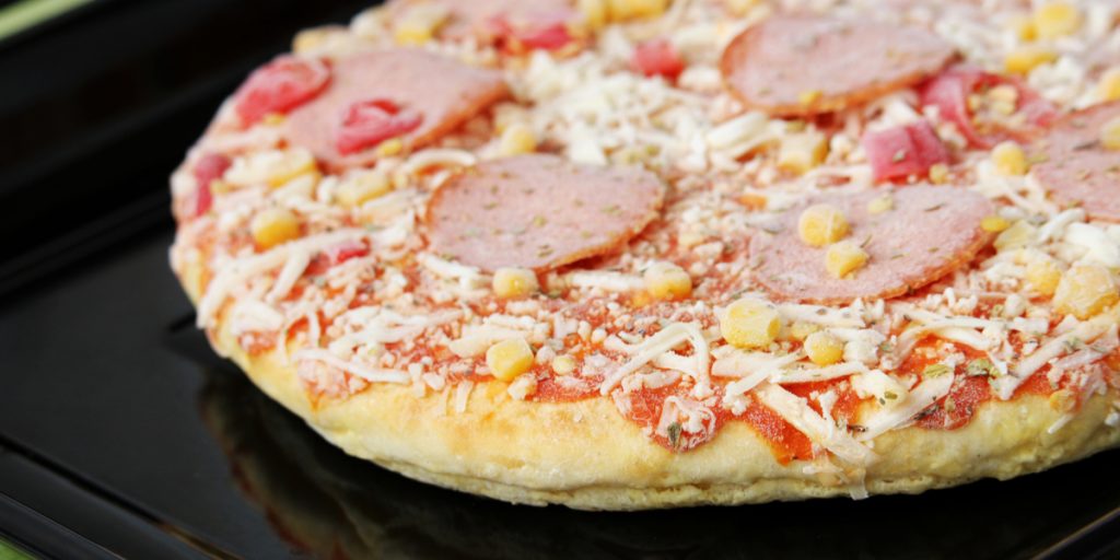 Du har lavet din frysepizza helt forkert: Sådan får du det perfekte resultat