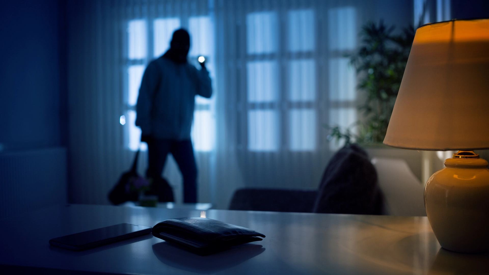 Højsæsonen for indbrud venter lige om hjørnet: Sådan sænker du risikoen