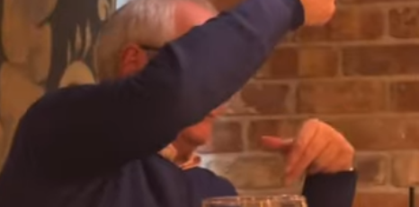 Mand fik regning på 260 kroner på restaurant – men pludselig tog sagen en uventet drejning