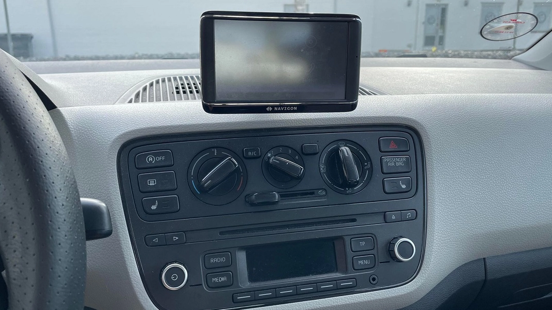 Hidtil overset knap på instrumentbrættet har genial funktion: Kan spare dig mange penge