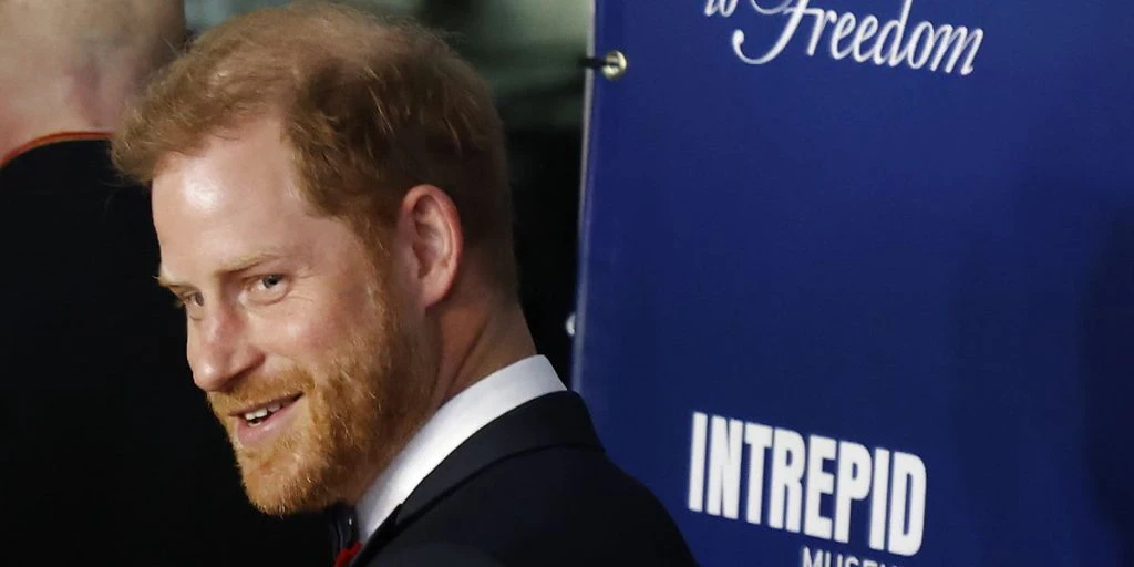 Længe ventet: Nu har prins Harry fået en undskyldning