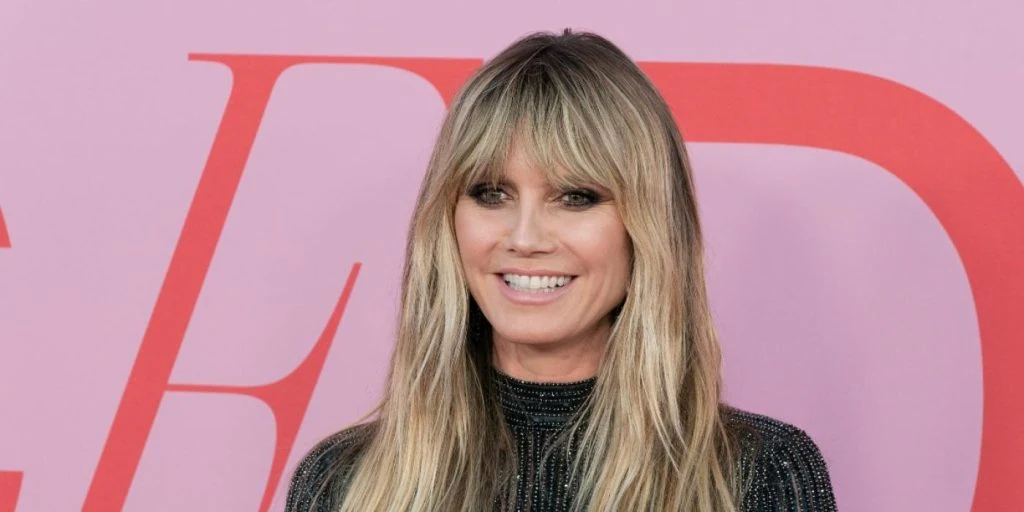 Se videoen: Her danser Heidi Klum rundt i hvid bikini