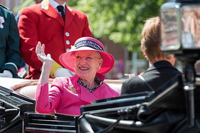 Dronning Margrethe efter fald: Nu er hun sygemeldt
