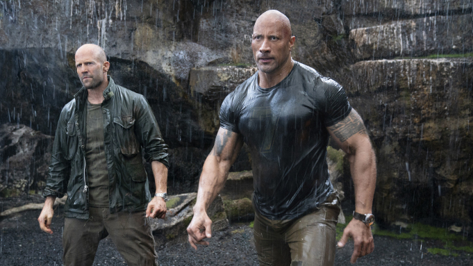 Hårdpumpet action og fede biler: Anmeldelse af Fast & Furious Presents: Hobbs & Shaw