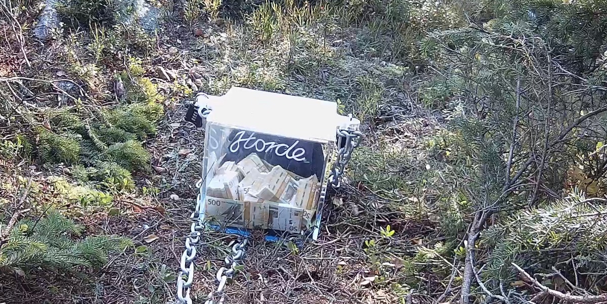 Har gemt en million kroner i skoven: Finder du kisten, beholder du hver en øre