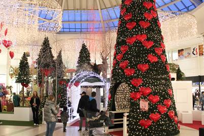 Prop og Berta i 4D, kyssetræ og indendørs snevejr: Her er julen i Kolding Storcenter