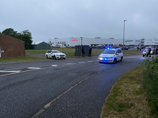 221 sigtet for overtrædelse af forsamlingsforbud