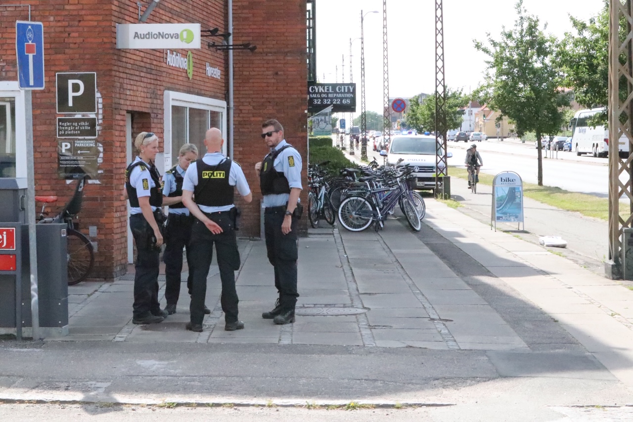 Dreng påkørt i myldretrafikken