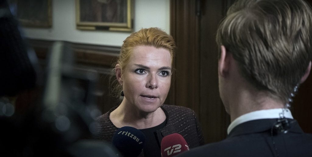 Inger Støjberg giver op: Kaster håndklædet i ringen