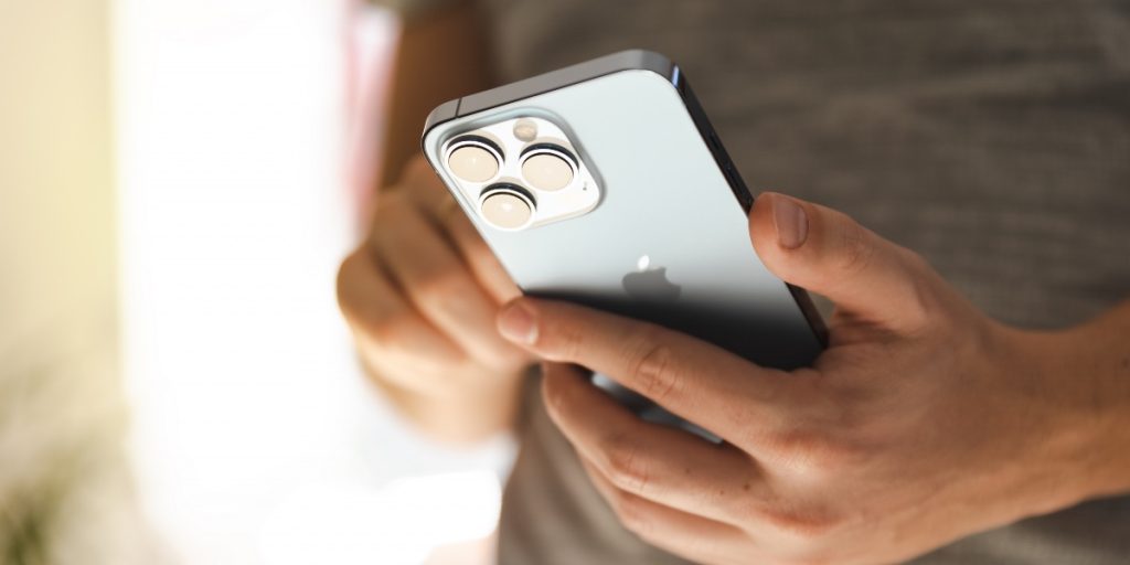 Alvorlig advarsel til alle iPhone-ejere: Den er gal igen
