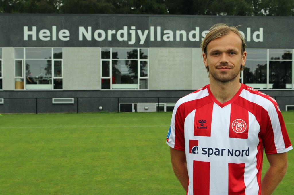 AaB køber norsk landsholdsspiller i Hannover 96