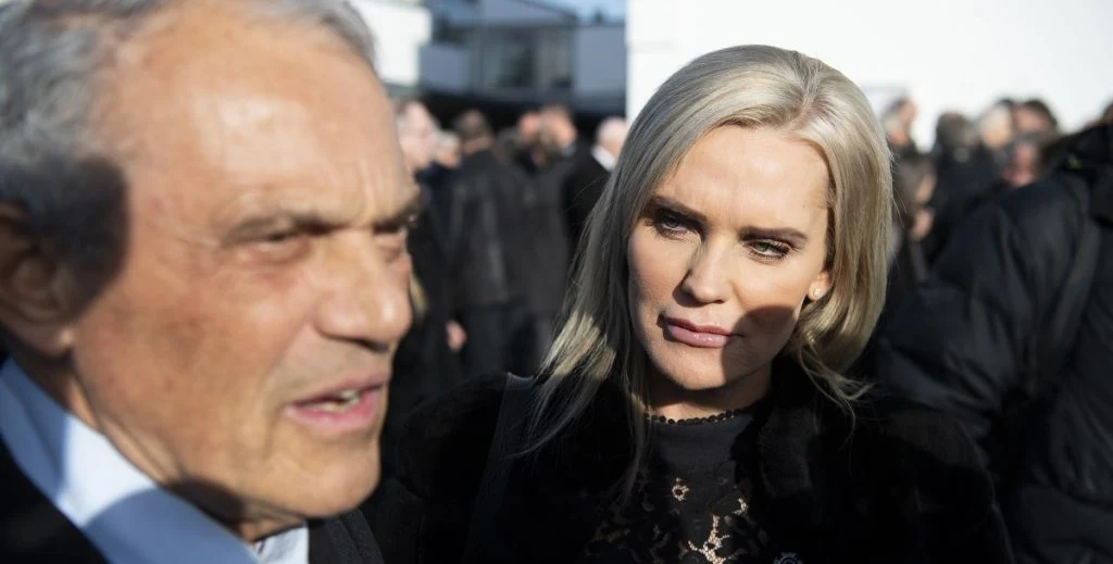Nu taler Janni Ree ud om ”Forsidefruer”