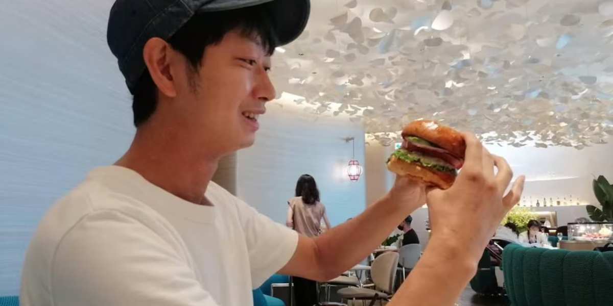 Japaner lejer sig selv ud til ikke at lave noget og tjener fedt: “Jeg føler mig lykkelig”