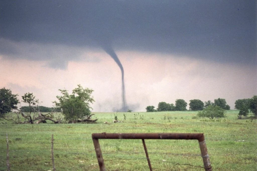 DMI-meteorolog med opsigtsvækkende melding: Tornado kan ramme landet lørdag