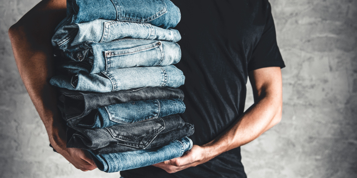 7 simple tricks, du ikke kender: Sådan vasker du bukser, uden at de falmer eller går i stykker