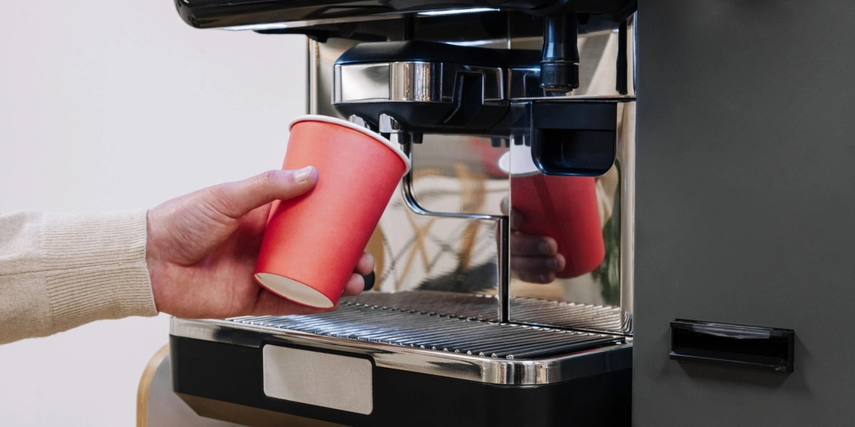 Stor virksomhed fjernede gratis kaffe og te til de ansatte: Arbejdsmoralen gik kun én vej