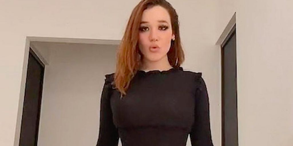 TikTok-stjernen Karla fik mystisk telefonopkald: Kort tid efter var hun død