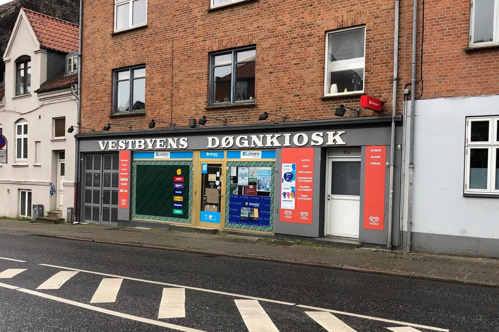 Kiosker over hele landet bryder loven: Lokker børn og unge