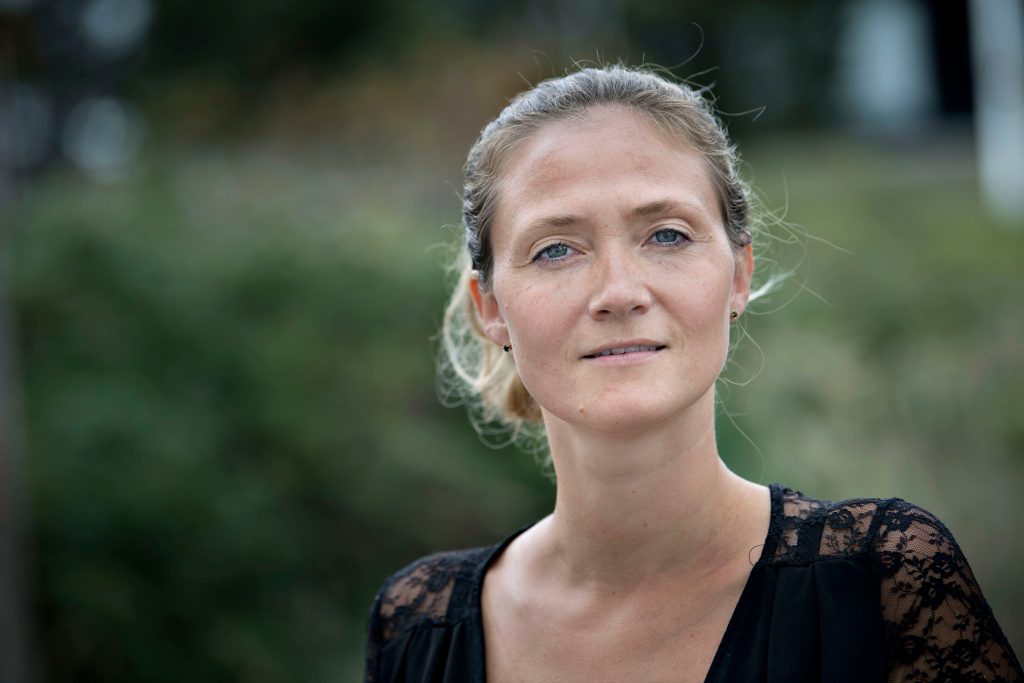 Dansk journalist på jagt efter sandheden om den hemmelighedsfulde Vera Schalburg