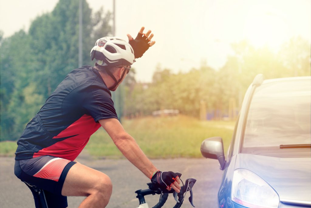 Aggressive bilister: Knap hver syvende cyklist har fået smidt en genstand i hovedet