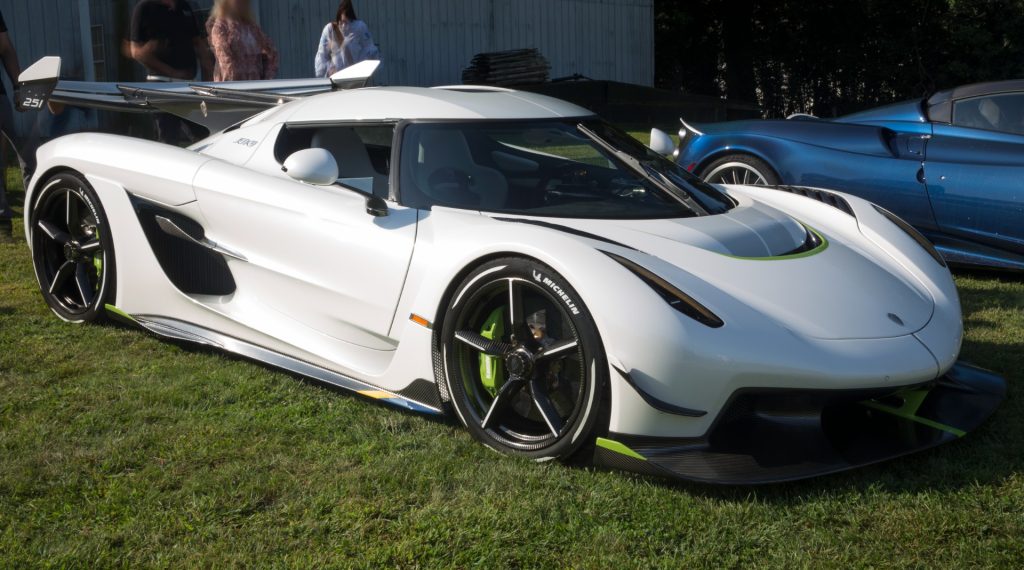 Nordens mest eksklusive biludstilling ligger kun 2 timer fra Danmark: “Har aldrig set mage”