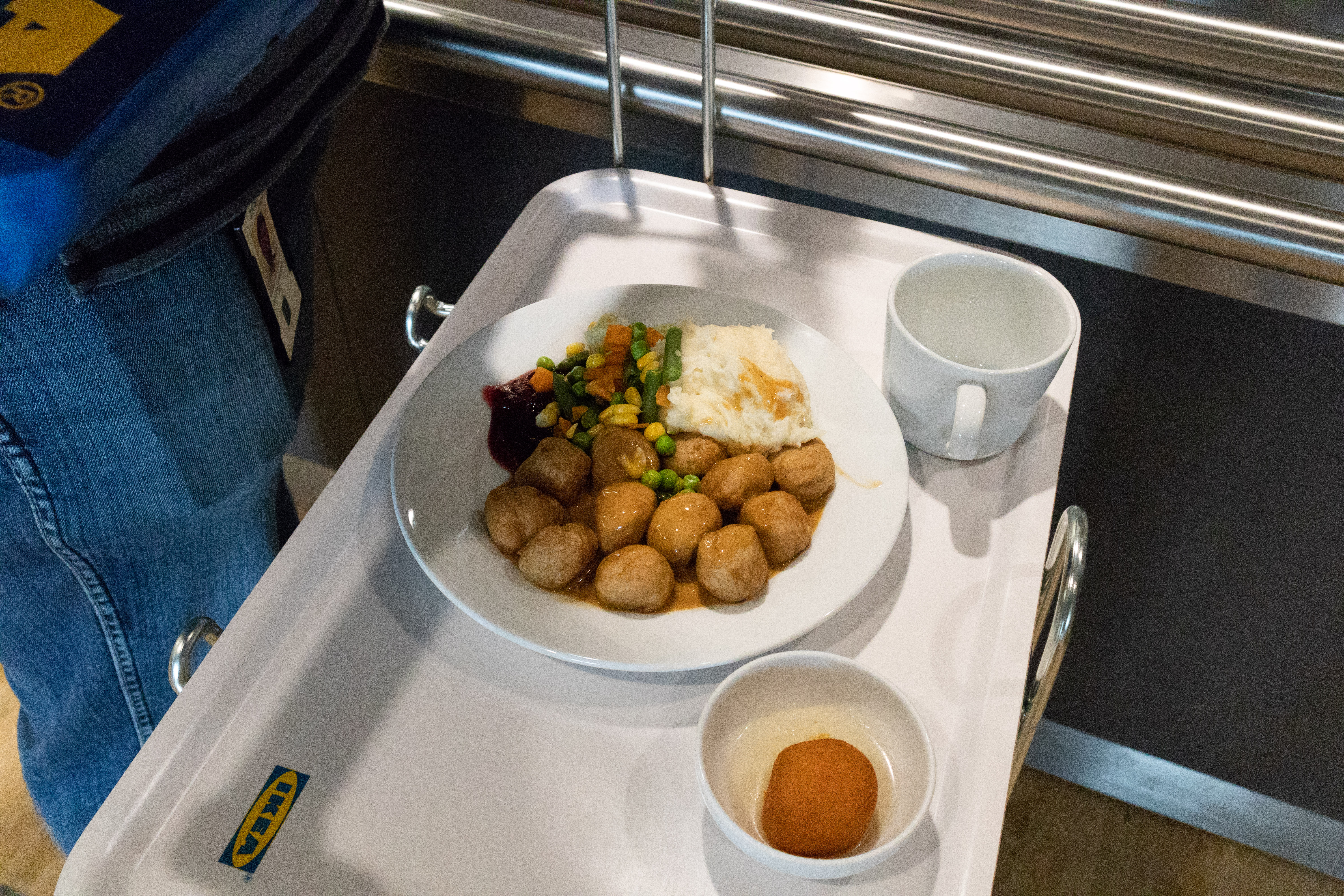 IKEA afslører legendarisk opskrift: Nu kan du lave köttbullar derhjemme