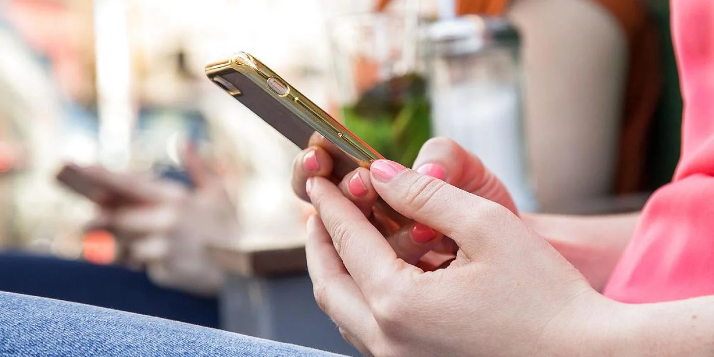 Kvinde sendte takke-SMS til sin date: Fik et chok, da hun læste hans svar