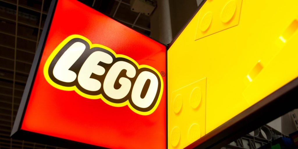 Nu har Ecco og Lego fået eksport­til­la­delse til en række ydelser i Rusland