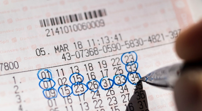 Kvinde i 30’erne vandt 10 Lotto-millioner i weekenden: Stod straks over for stort dilemma