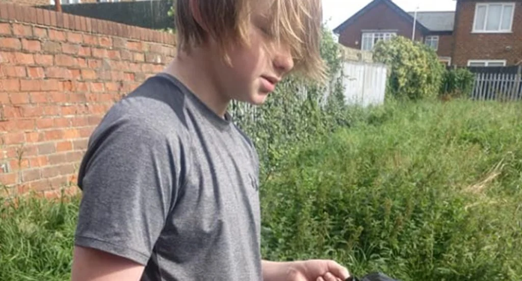 14-årige Louie hængt ud på Facebook: Så sender hans mor ‘det perfekte svar’