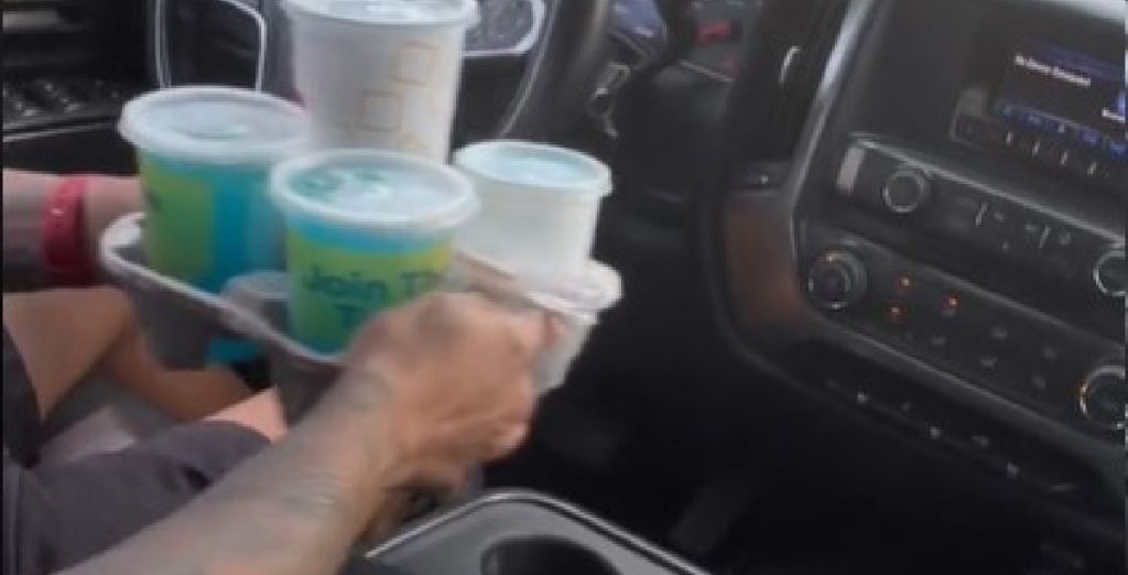 Far deler genialt McDonald’s-trick: Sådan vidste du ikke, at du kunne bruge din kopholder